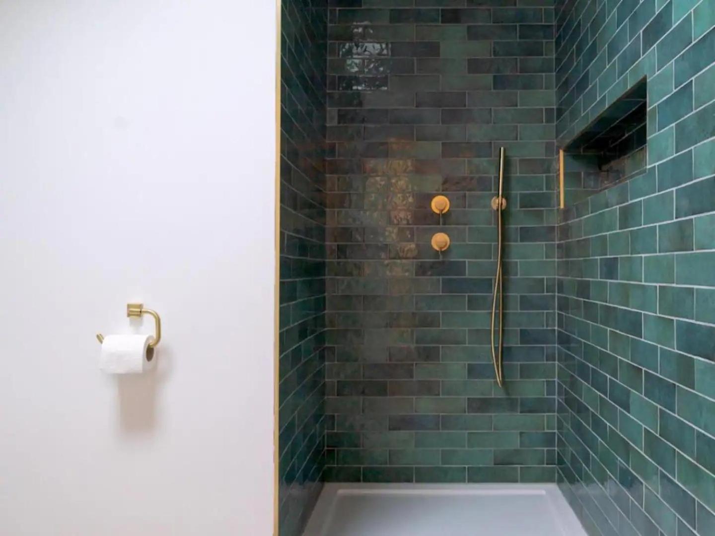 チェルトナム Pass The Keys Stylish Grade II Listed Houseヴィラ エクステリア 写真
